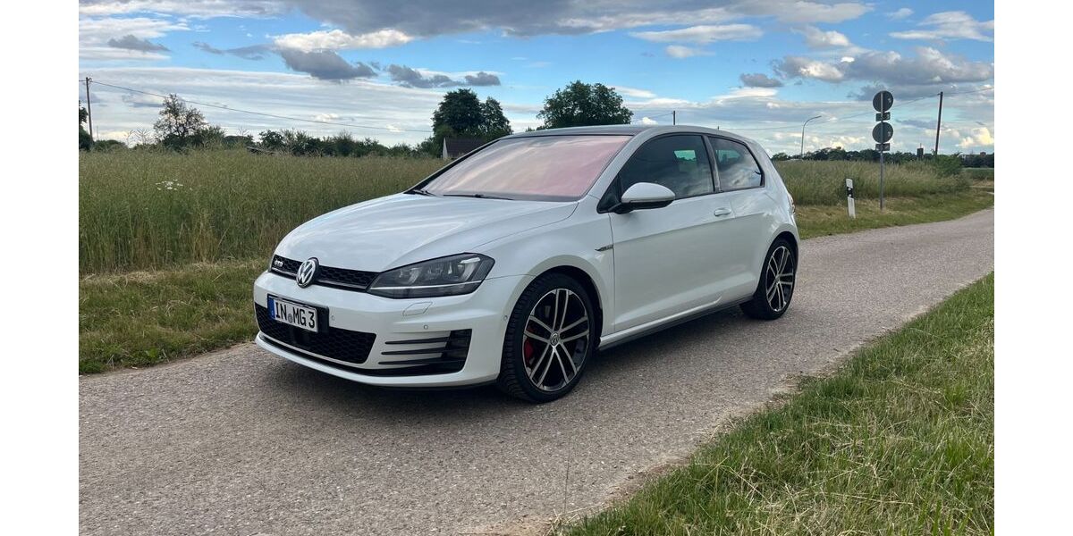 VW Golf 144.206 km 14.400 &euro; Ingolstadt 85055