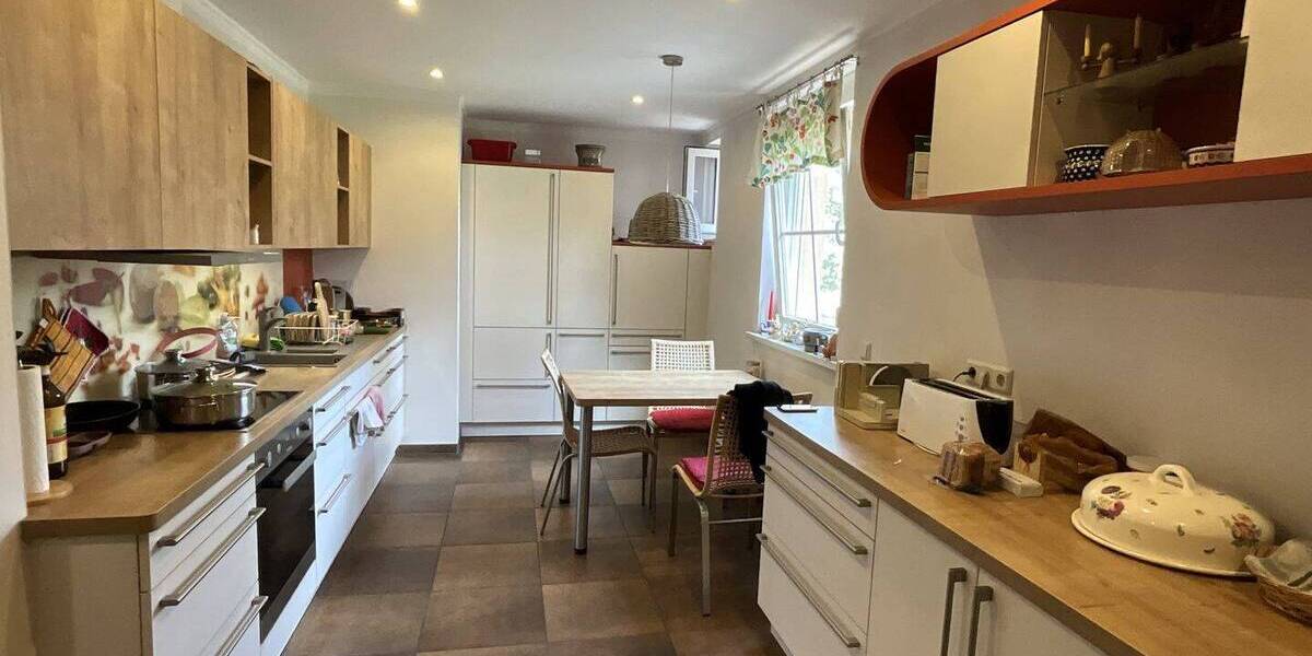 Mehrfamilienhaus, Wohnhaus Döbern - 8 Zimmer, 270 m&sup2;, 269.000&euro; | Angebot:26220354