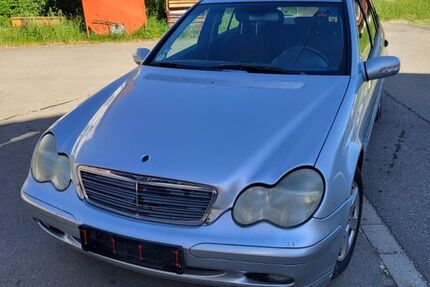 Mercedes-Benz C 220 217.684 km 1.250 &euro; Inneringen 72513