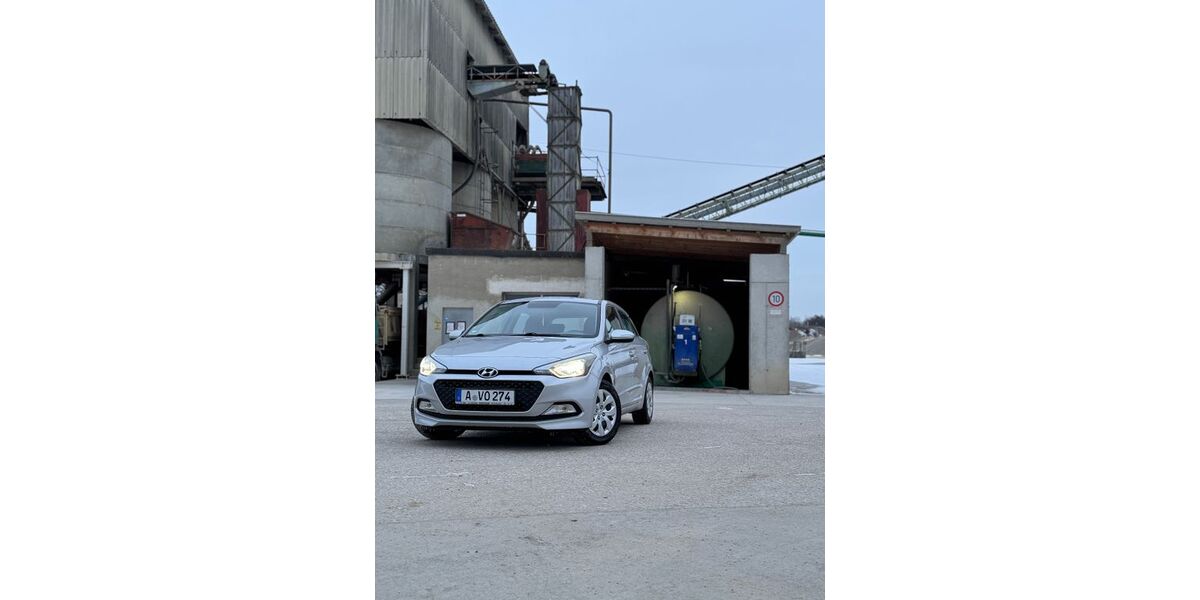 Hyundai i20 67.000 km 7.490 &euro; Augsburg 86167