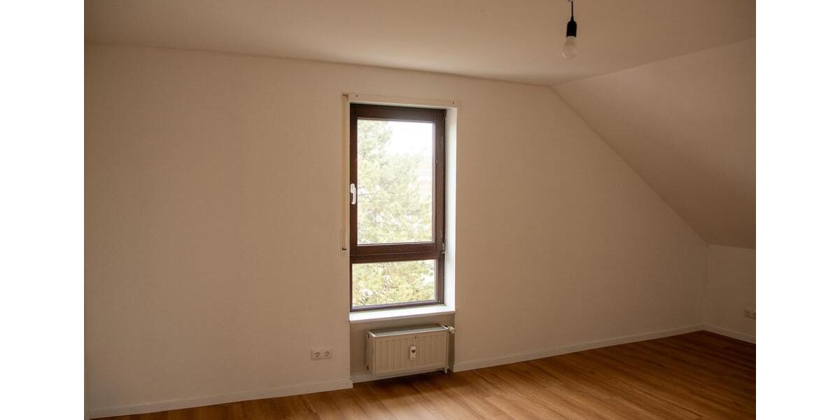 Dachgeschoßwohnung Kerpen Buir - 3 Zimmer, 93 m&sup2;, 1.050&euro; | Angebot:24805865