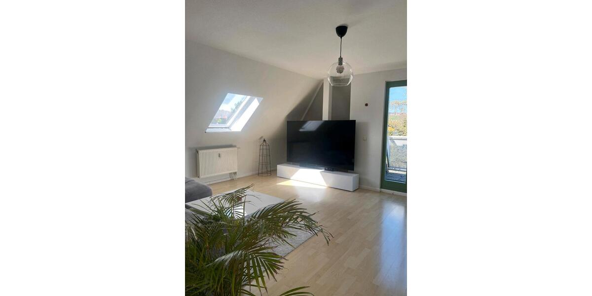 Dachgeschoßwohnung Zwickau Zwickau-West - 3 Zimmer, 62 m&sup2;, 72.000&euro; | Angebot:26150551
