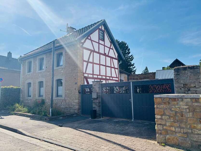 Haus zum Kaufen in Nideggen WOLLERSHEIM 259.000 € 130 m² 4 zimmer
