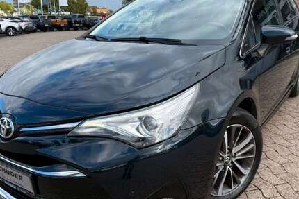 Toyota Avensis 72.100 km 15.990 &euro; Hildesheim 31137