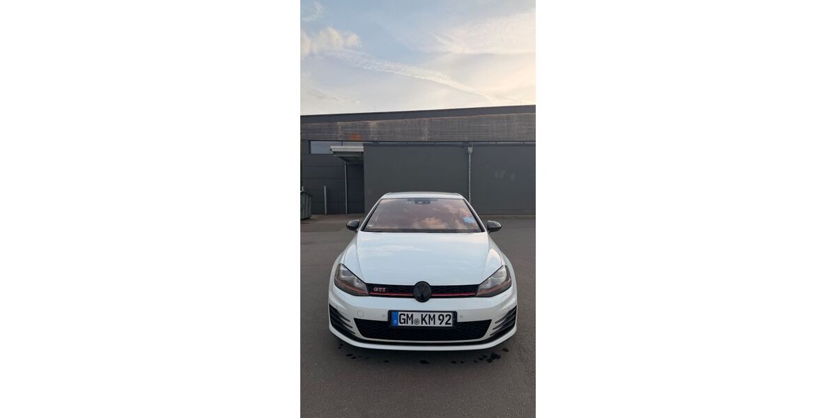 VW Golf 192.000 km 11.500 &euro; Gummersbach 51643