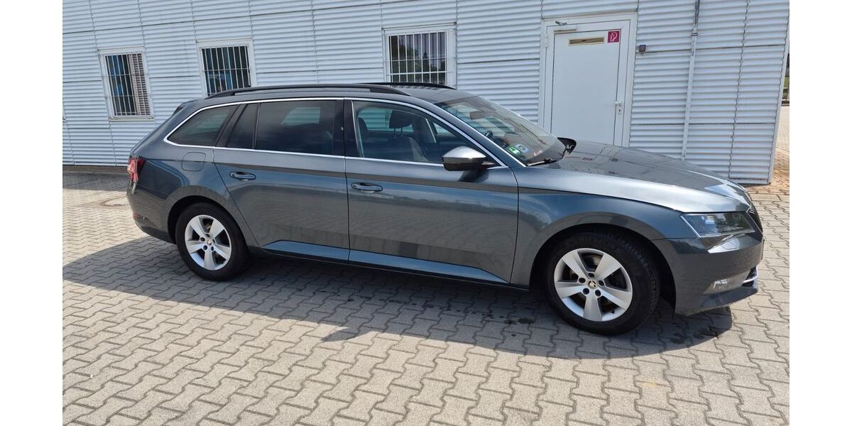 Skoda Superb 218.500 km 17.470 &euro; Alteglofsheim 93087
