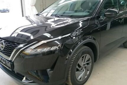 Nissan Qashqai 24.138 km 23.444 € Flensburg 24944