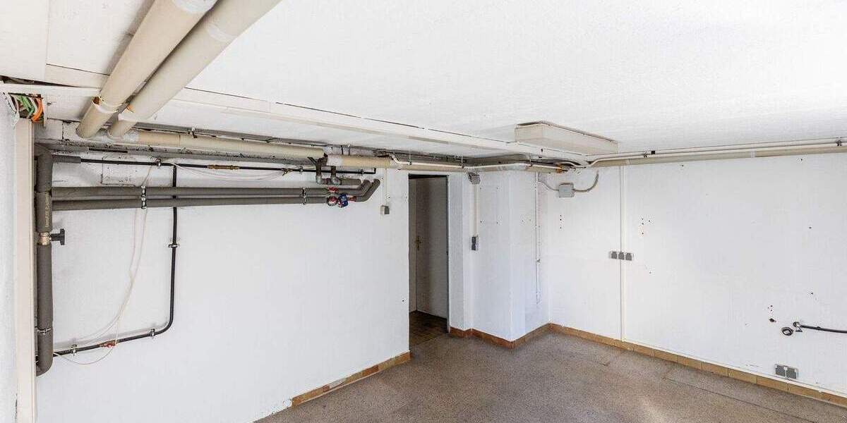 Gewerbeobjekt Bischofsheim - 5 Zimmer, 267 m&sup2;, 4.260&euro; | Angebot:24434609