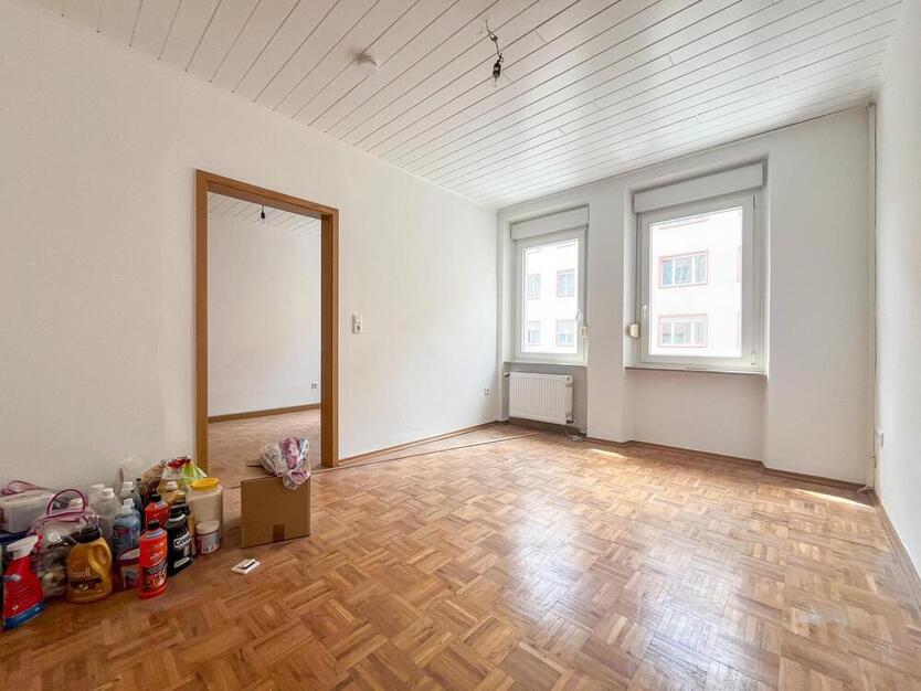 Frisch renovierte Wohnung in charmantem Altbau!