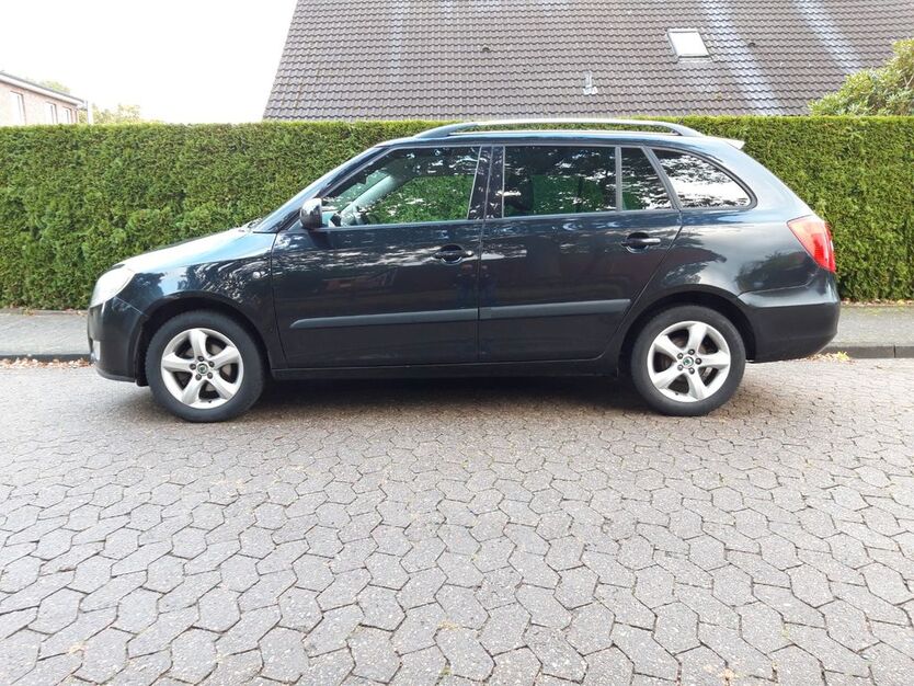 Skoda Fabia 110.000 km 3.250 € Schwanewede 28790