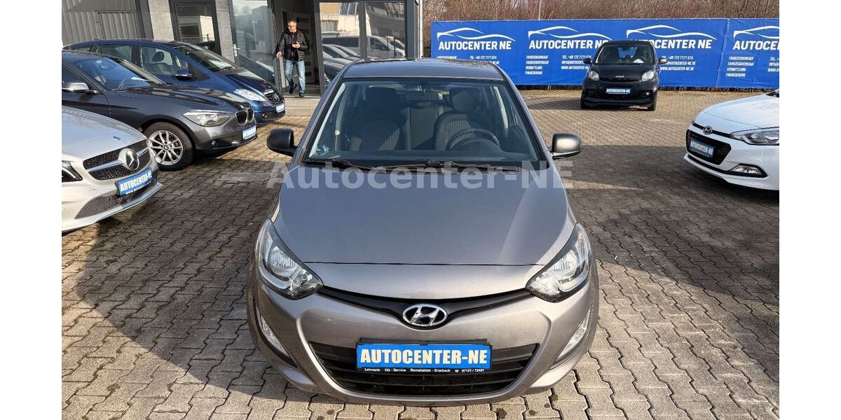 Hyundai i20 95.000 km 4.500 &euro; Kirchheim Unter Teck 73230