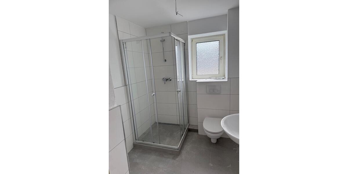 Dachgeschoßwohnung Saarbrücken West - 3 Zimmer, 50 m&sup2;, 800&euro; | Angebot:25636257