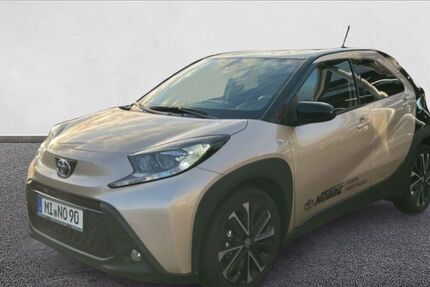 Toyota Aygo (X) 1.119 km 18.990 &euro; Porta Westfalica 32457