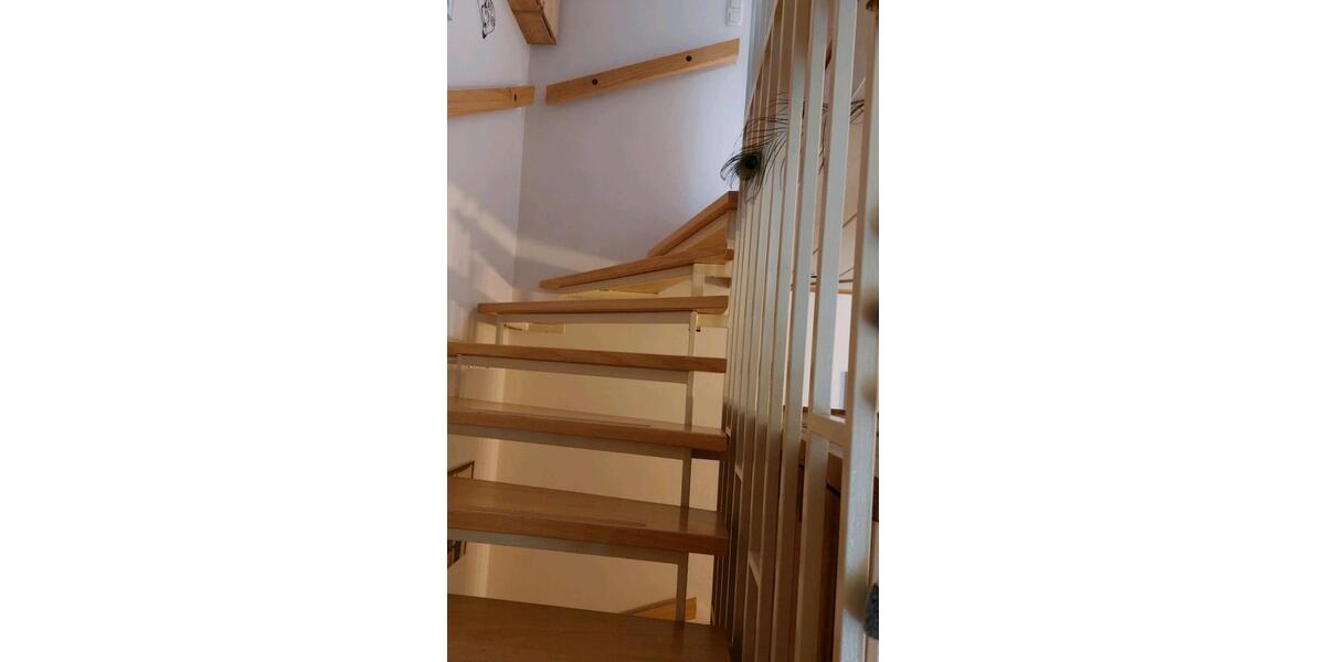 Reihenhaus Pfreimd - 6 Zimmer, 120 m&sup2;, 320.000&euro; | Angebot:26822103