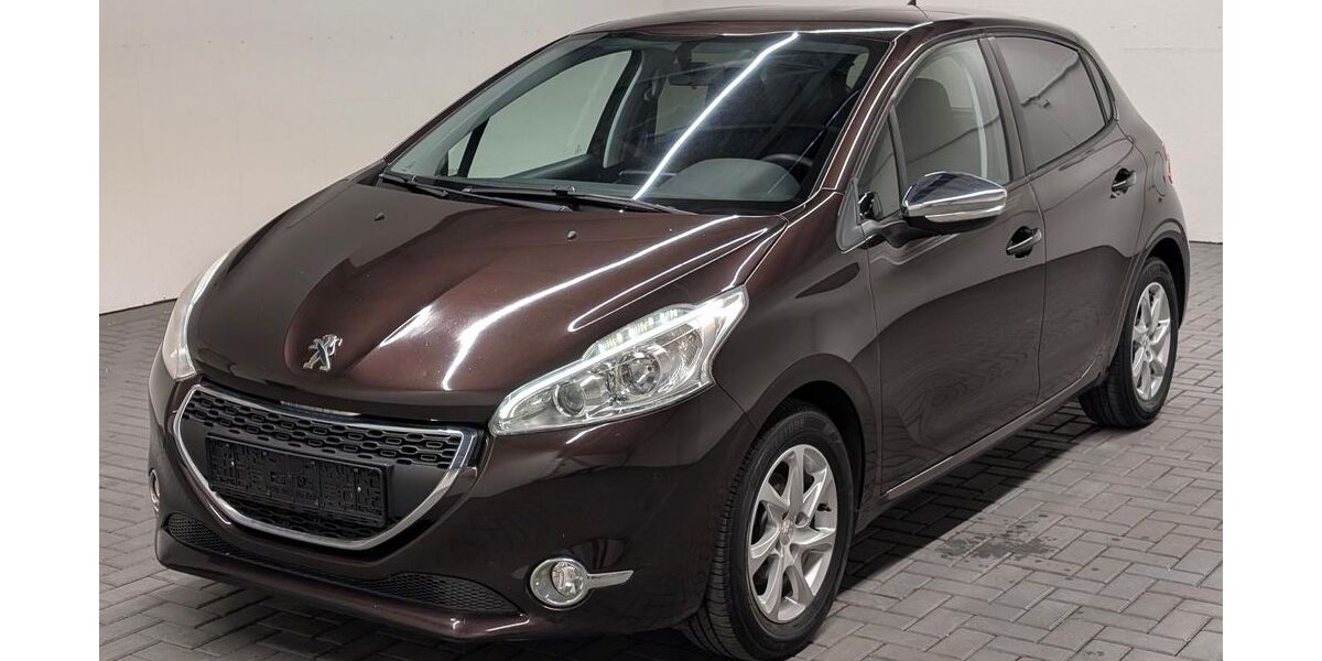 Peugeot 208 119.800 km 3.980 &euro; Langenweddingen 39171