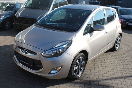 Hyundai ix20 65.000 km 10.400 &euro; Berlin 12057