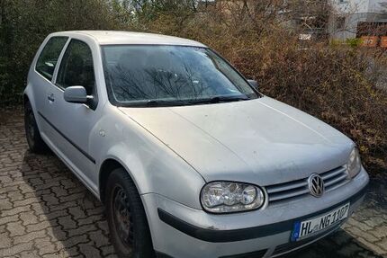 VW Golf 133.000 km 1.950 &euro; Lübeck 23554