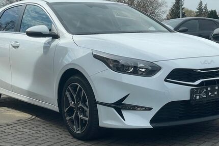 Kia ceed / Ceed 4.100 km 21.499 &euro; Vierlinden OT Diedersdorf 15306