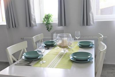 ARE YOU READY TO FLY, BOOKING AND COOKING? 11 zimmer