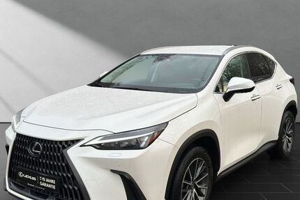 Lexus NX 350h 26.000 km 46.950 &euro; Wesel 46485