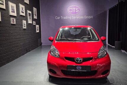 Toyota Aygo (X) 10.468 km 9.100 &euro; Düsseldorf 40476