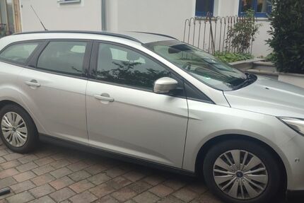 Ford Focus 124.000 km 7.700 € Wenzenbach 93173