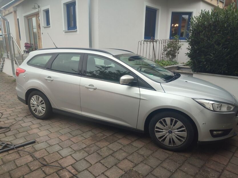 Ford Focus 124.000 km 7.700 € Wenzenbach 93173
