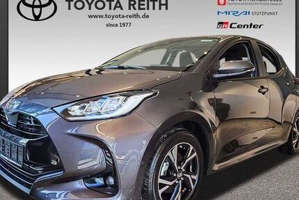 Toyota Yaris 8.215 km 22.730 &euro; Ingolstadt 85055
