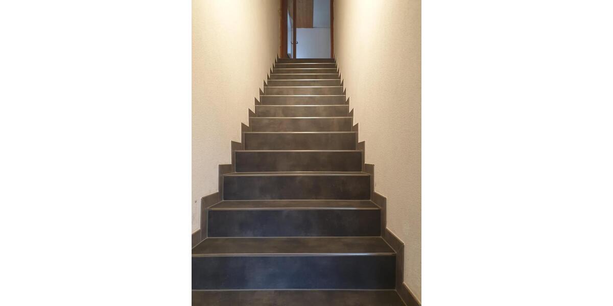 Etagenwohnung Steffenberg - 10 Zimmer, 227 m&sup2;, 179.000&euro; | Angebot:25915457