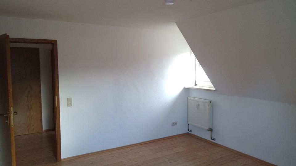 3-Zimmer-Wohnung mit Balkon in Selb ab April 2026 zu vermieten 3 zimmer