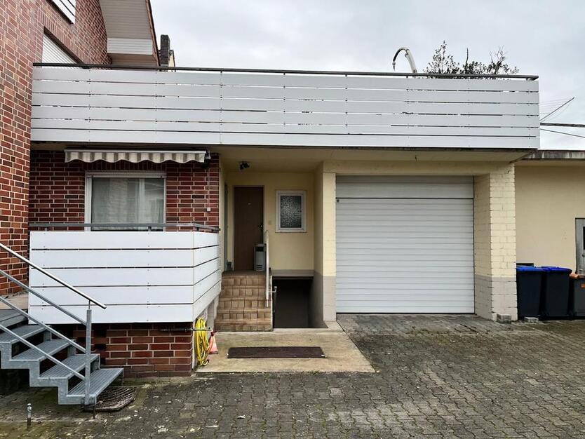 Gewerbehalle und Büro mit WC zu vermieten