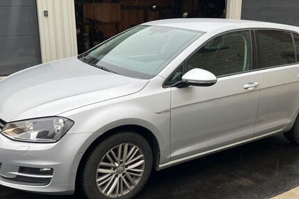 VW Golf 65.000 km 11.650 &euro; Warstein 59581