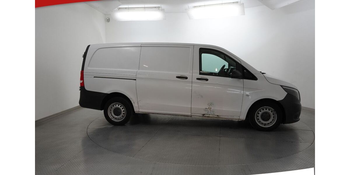 Mercedes-Benz Vito 171.789 km 7.950 &euro; Bebra 36179