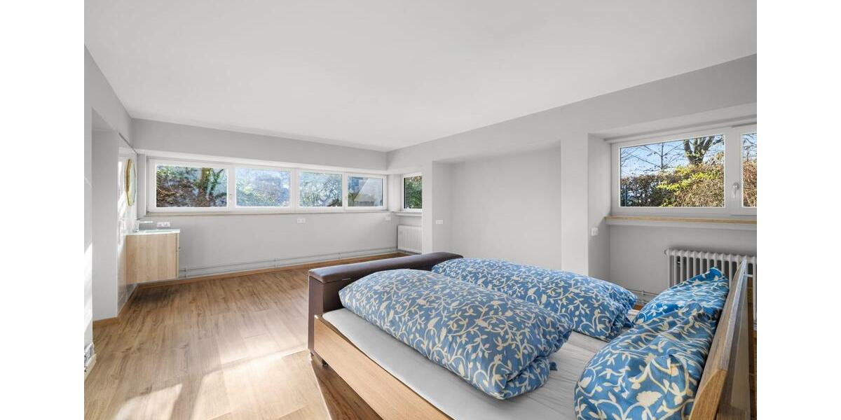 Einfamilienhaus Neusäß - 6 Zimmer, 193 m&sup2;, 2.900&euro; | Angebot:23838311