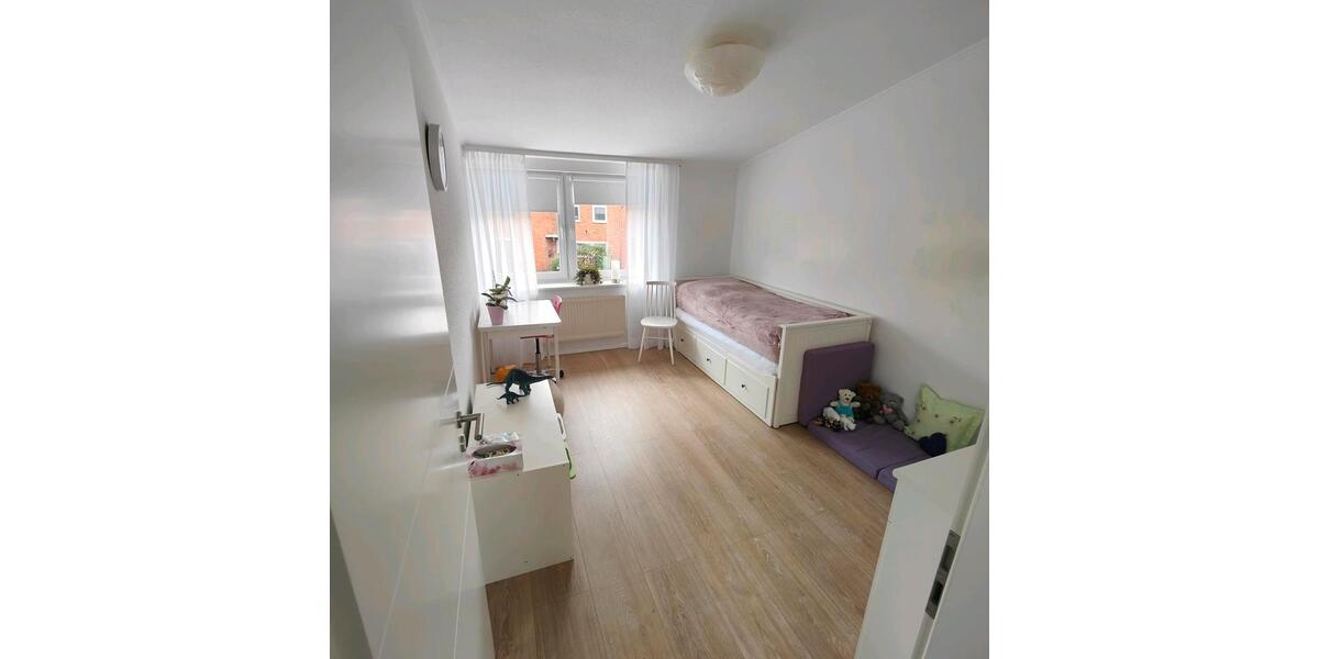 Etagenwohnung Nienburg (Weser) - 4.5 Zimmer, 102 m&sup2;, 349.000&euro; | Angebot:24346370