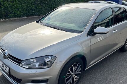 VW Golf 125.000 km 8.700 &euro; Goch 47574