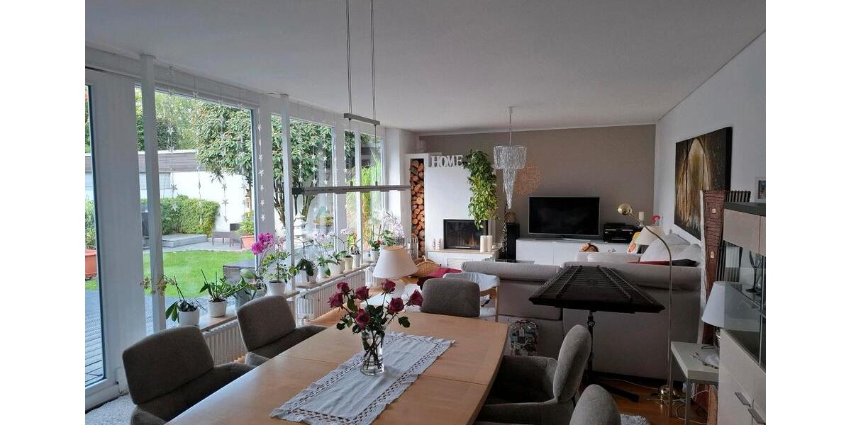 Atriumbungalow mit toller Ausstattung 6 zimmer