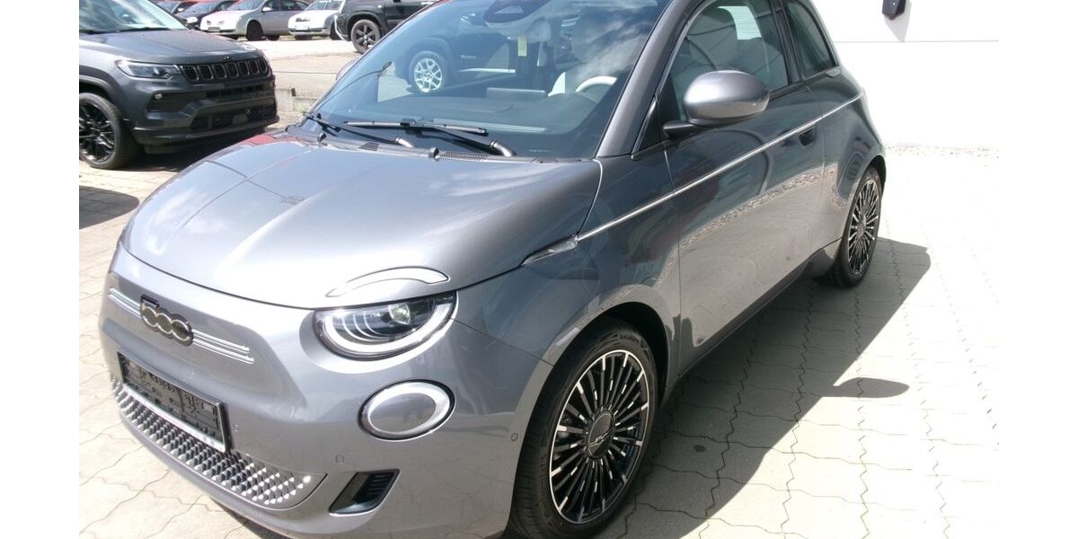 Fiat 500e 14.690 km 22.990 &euro; Lübeck 23554