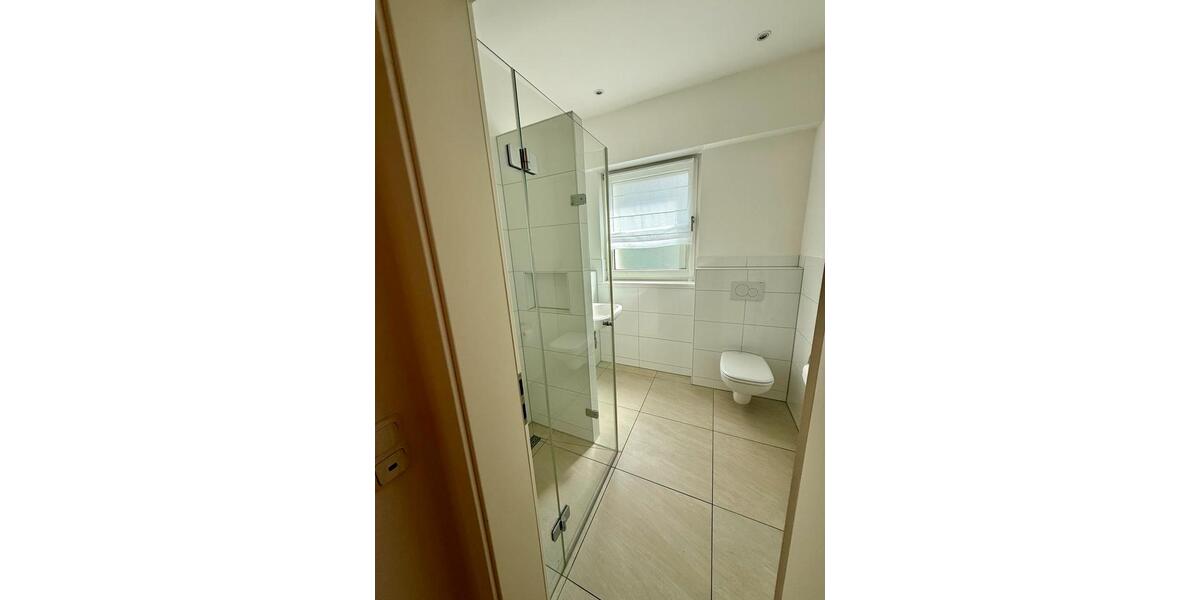Bungalow Mönchengladbach Süd - 6 Zimmer, 178 m&sup2;, 2.000&euro; | Angebot:26227270