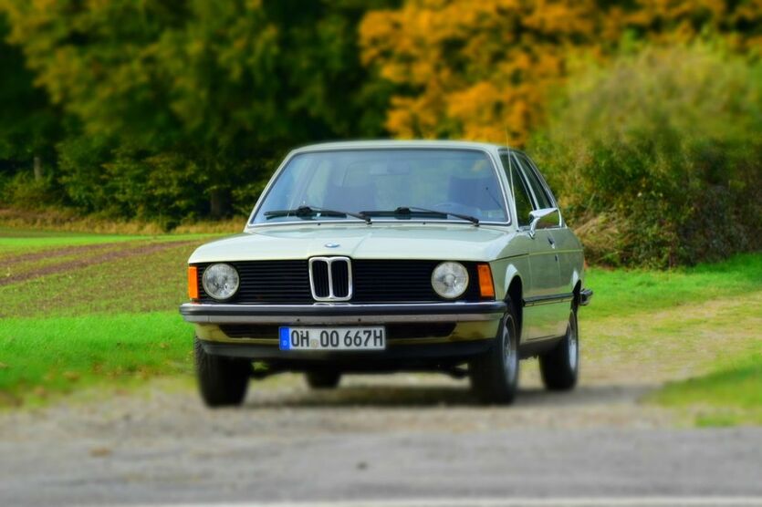 BMW 318 62.000 km 11.750 € Liensfeld 23715