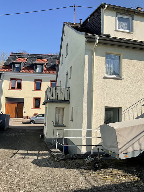 Haus zum Kaufen in Karlsruhe 720.000 € 275 m²