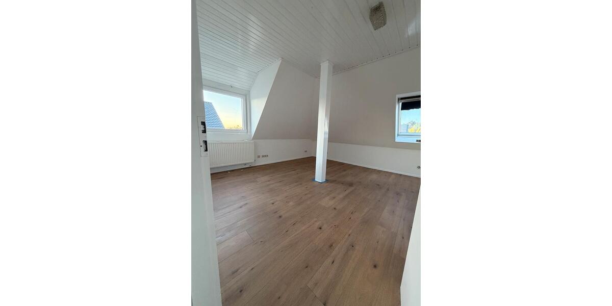 Dachgeschoßwohnung Achim - 3 Zimmer, 100 m&sup2;, 1.100&euro; | Angebot:26375695