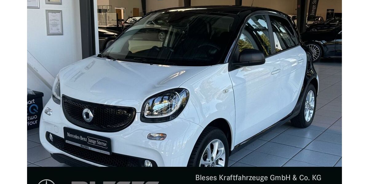 Smart ForFour 32.905 km 15.900 € Köln-Deutz 51105