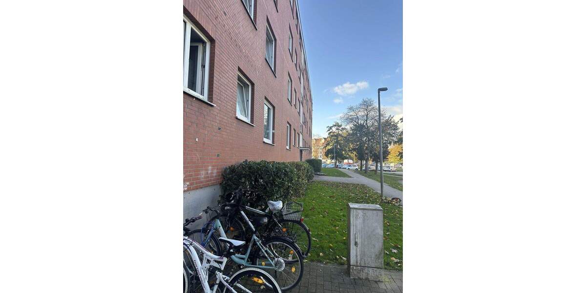 Provisionsfrei! 3-Zimmer-Wohnung mit soliden Mietern 3 zimmer