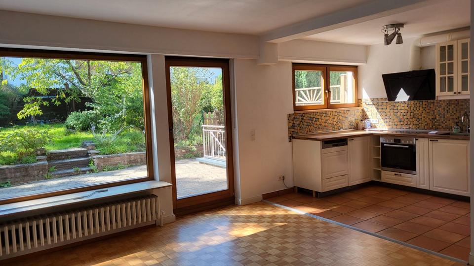 Reihenhaus Saarbrücken Dudweiler - 4 Zimmer, 150 m&sup2;, 1.240&euro; | Angebot:26182845