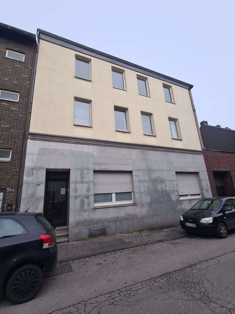 Haus zum Kaufen in Duisburg 255.000 € 410.77 m²