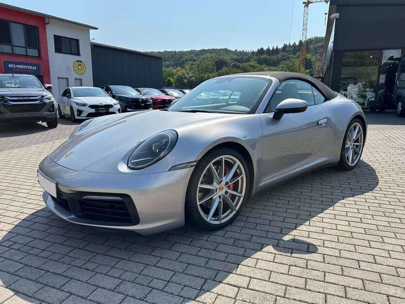 992