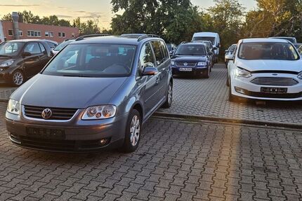 VW Touran 302.696 km 1.700 € Waiblingen Neustadt ( 15 km von Stuttgart ) 71336