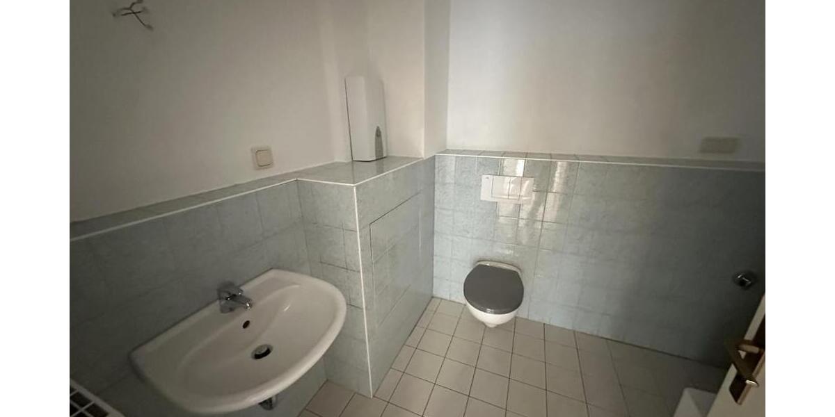 Gemütliche 3-Raum Wohnung im Zentrum von Gera! Nähe Hauptbahnhof! - Etagenwohnung Gera Ostviertel | Angebot:27442162