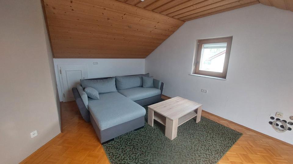 Doppelhaushälfte Ochsenfurt - 7 Zimmer, 196 m&sup2;, 540.000&euro; | Angebot:26297131